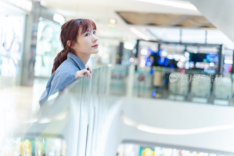 Woman shopping in mall